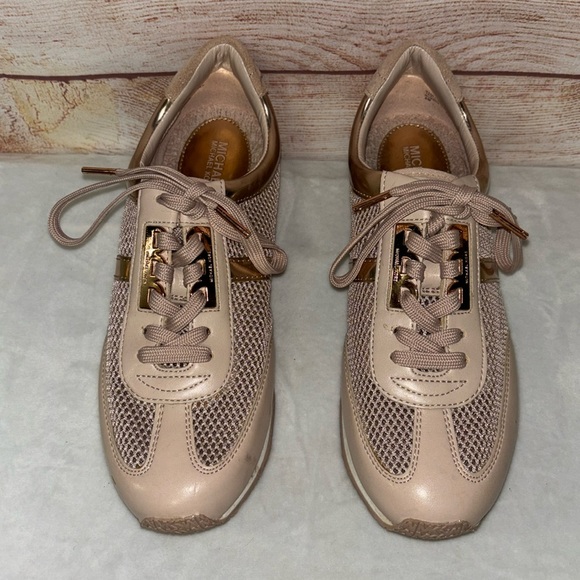 Michael Kors Maggie trainer rose gold sneakers - Picture 1 of 7